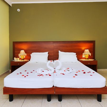 Esmeralda Hotel Kremastí Екстериор снимка