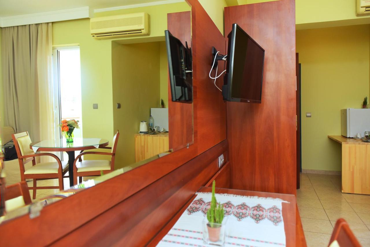 Esmeralda Hotel Kremastí Екстериор снимка