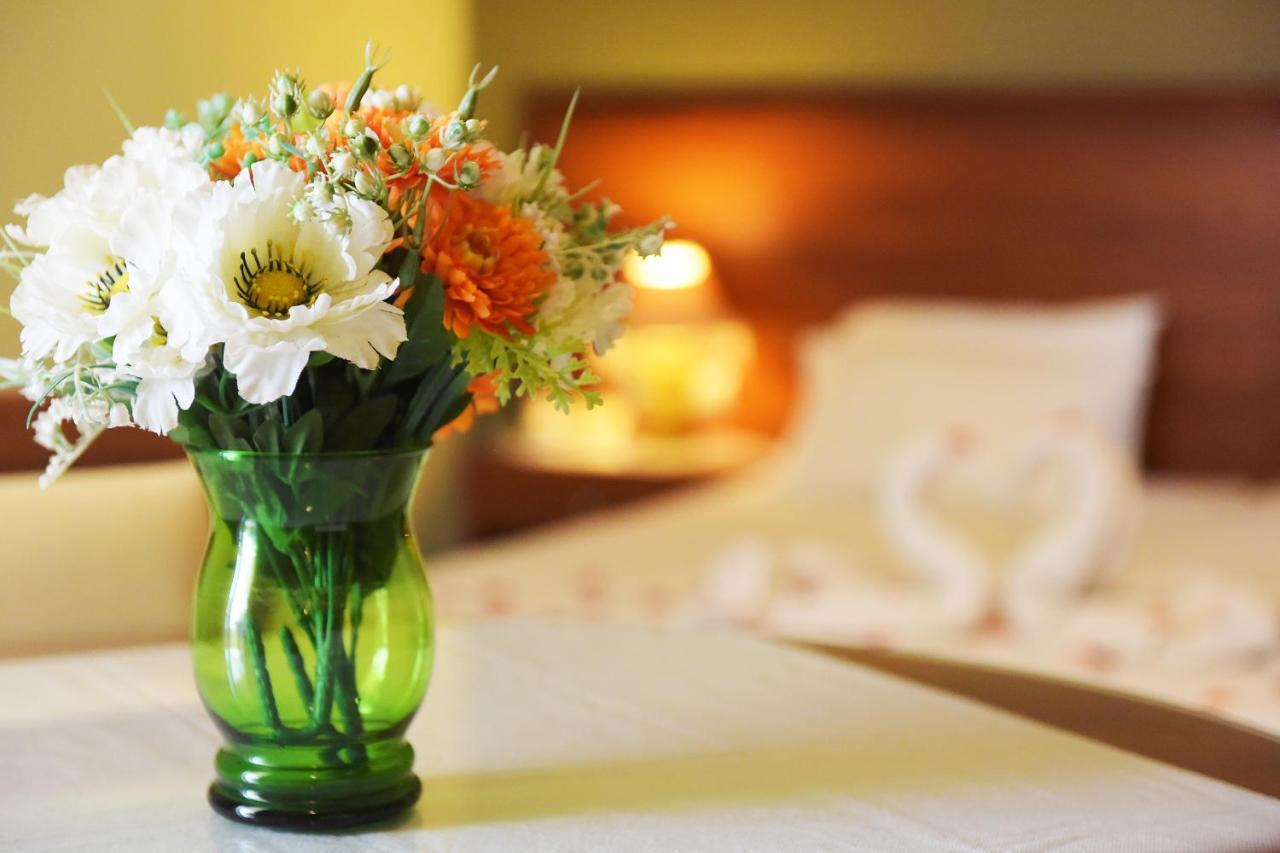 Esmeralda Hotel Kremastí Екстериор снимка