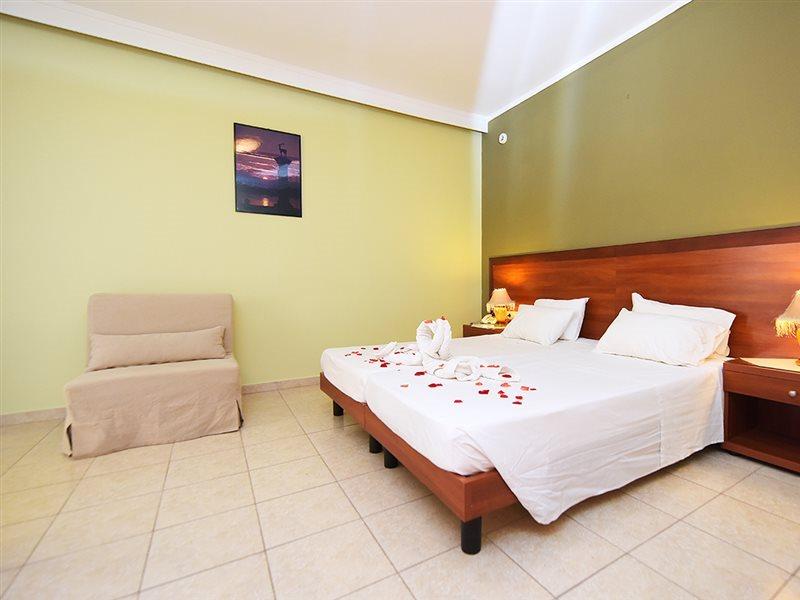Esmeralda Hotel Kremastí Екстериор снимка