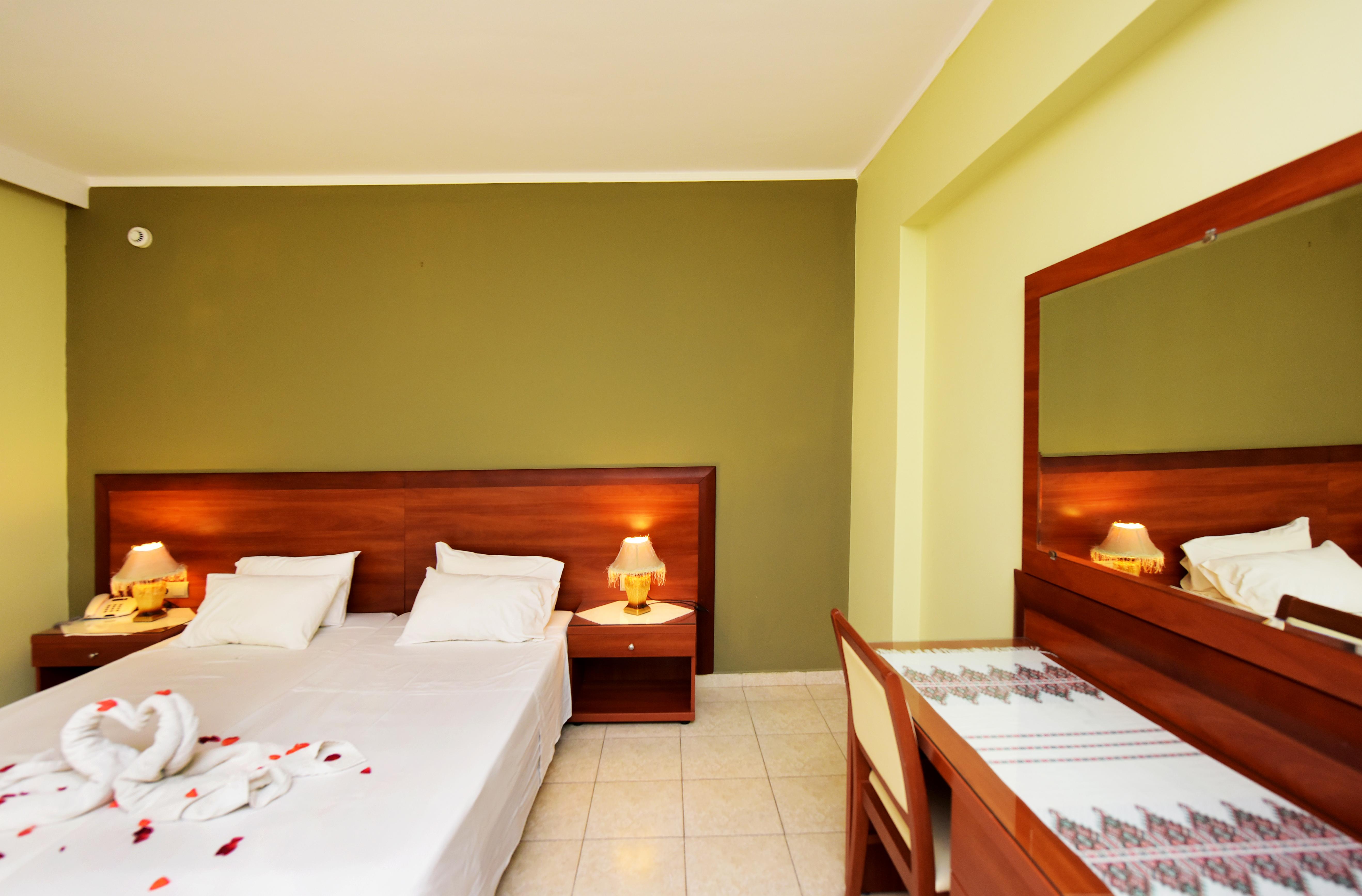 Esmeralda Hotel Kremastí Екстериор снимка