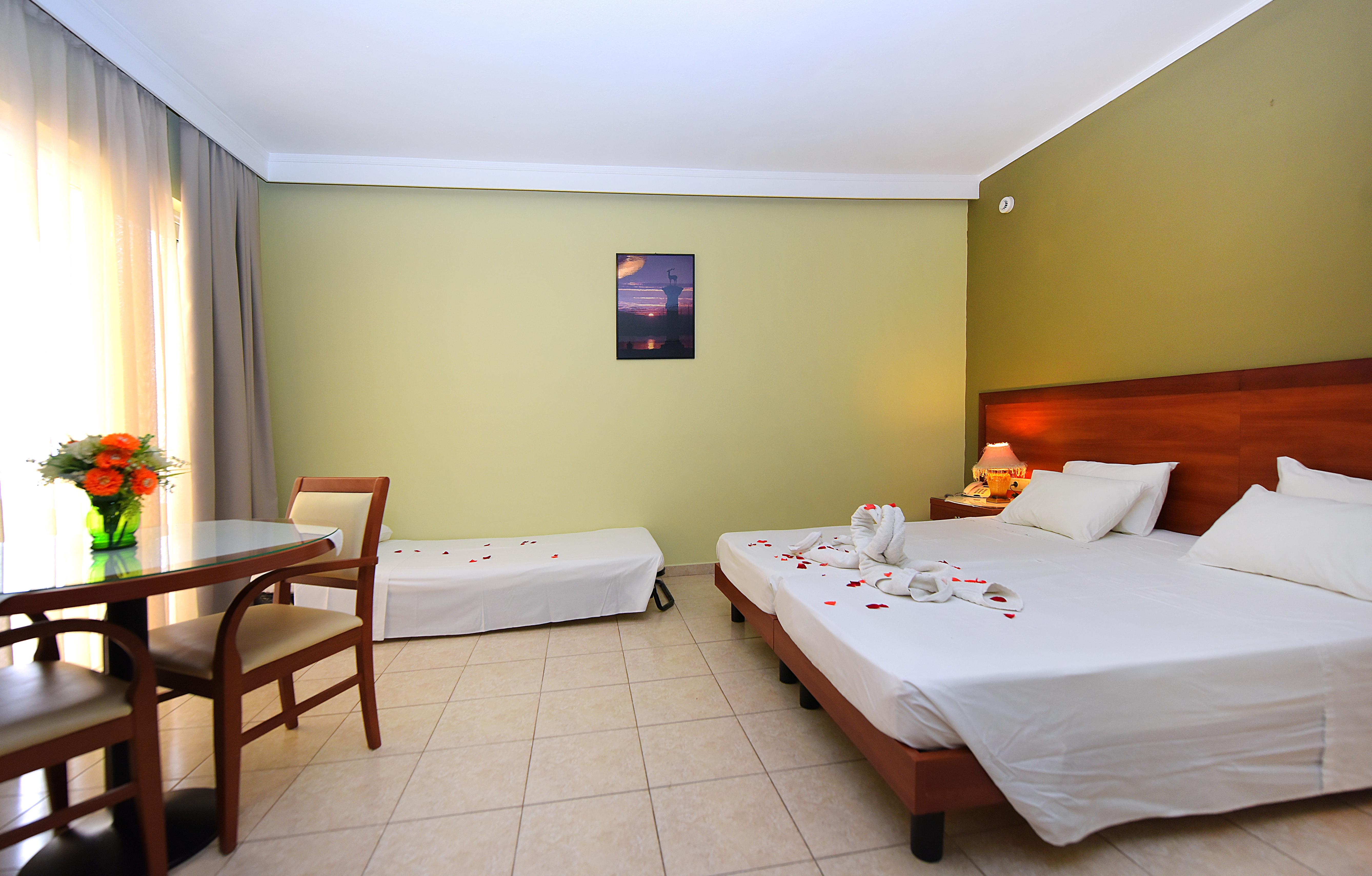 Esmeralda Hotel Kremastí Екстериор снимка