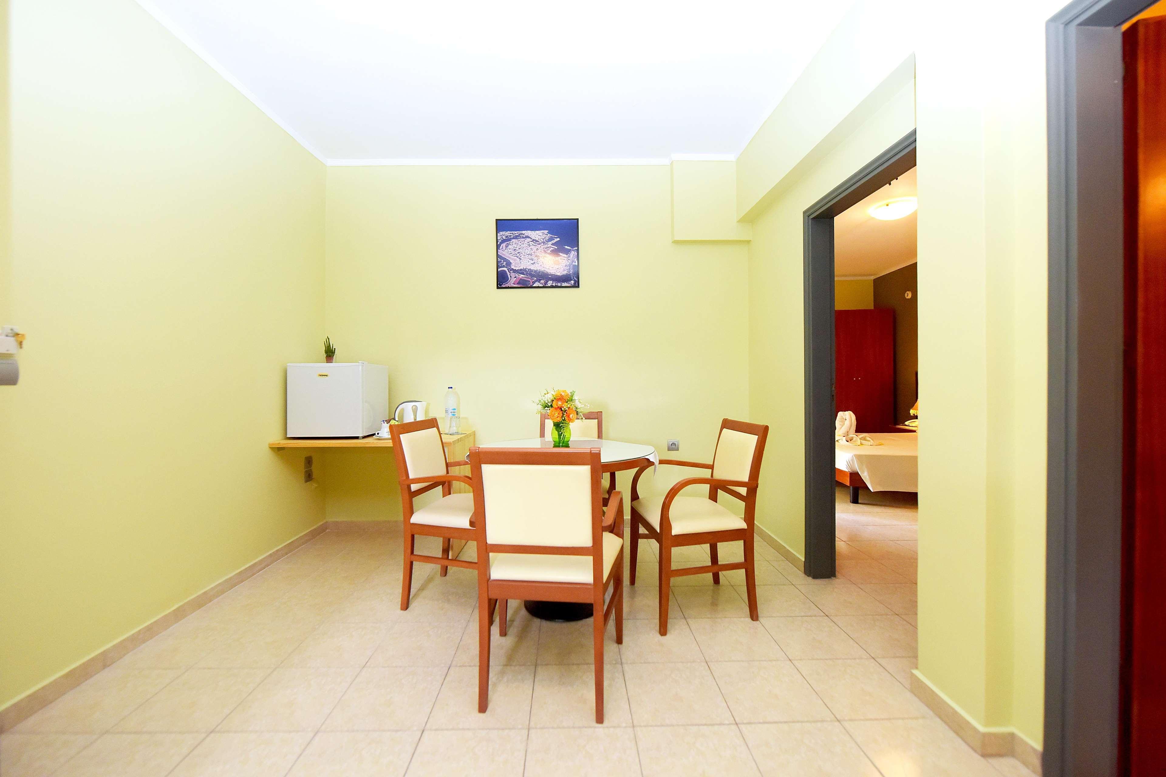 Esmeralda Hotel Kremastí Екстериор снимка